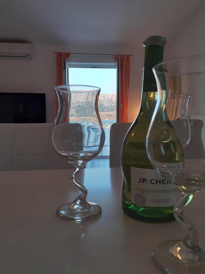 Apartments Verica Паг Екстериор снимка