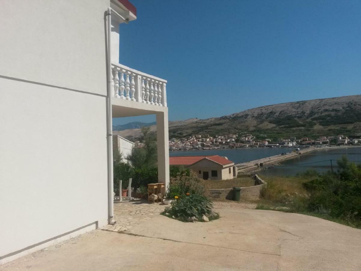 Apartments Verica Паг Екстериор снимка
