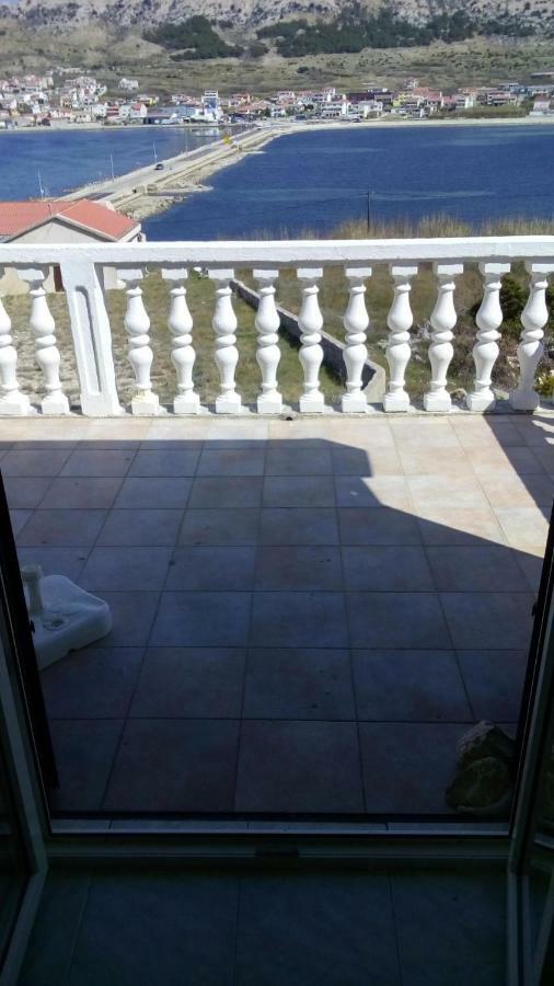 Apartments Verica Паг Екстериор снимка