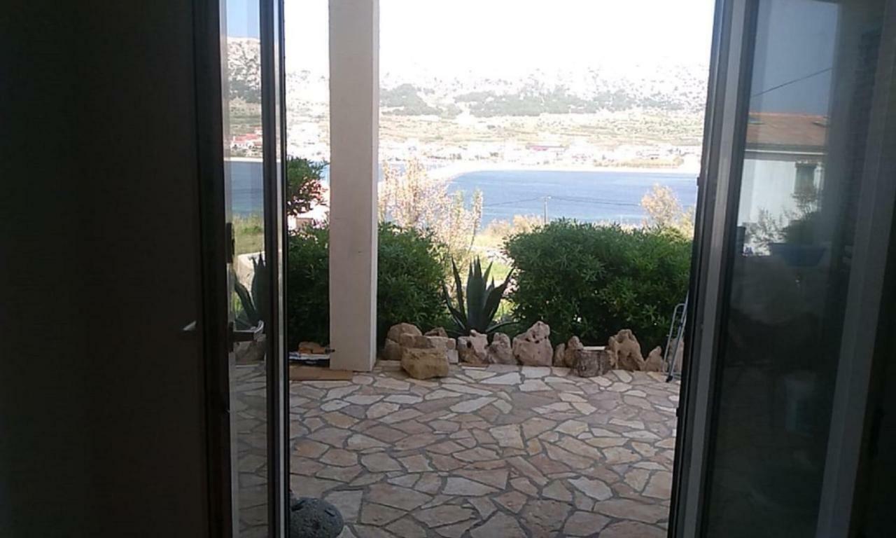 Apartments Verica Паг Екстериор снимка